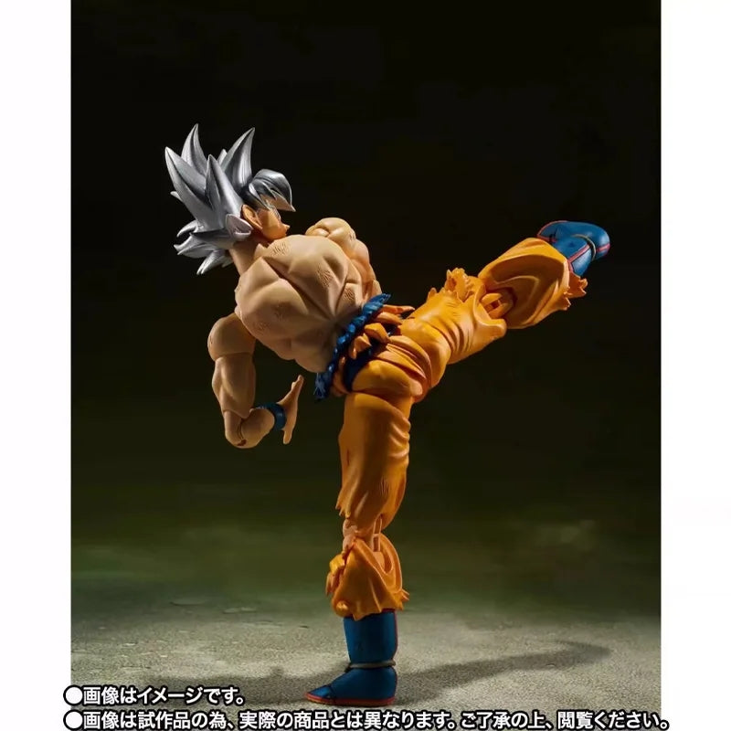 Dragon Ball Super Goku Ultra Istinto Bandai S.H. Figupedia Toyotaro Edition VJ30TH