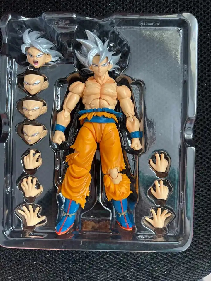 Dragon Ball Super Goku Ultra Istinto Bandai S.H. Figupedia Toyotaro Edition VJ30TH