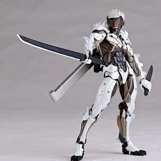 Bundle Metal Gear Rising: Revegeance Raiden Black And White GK Figure