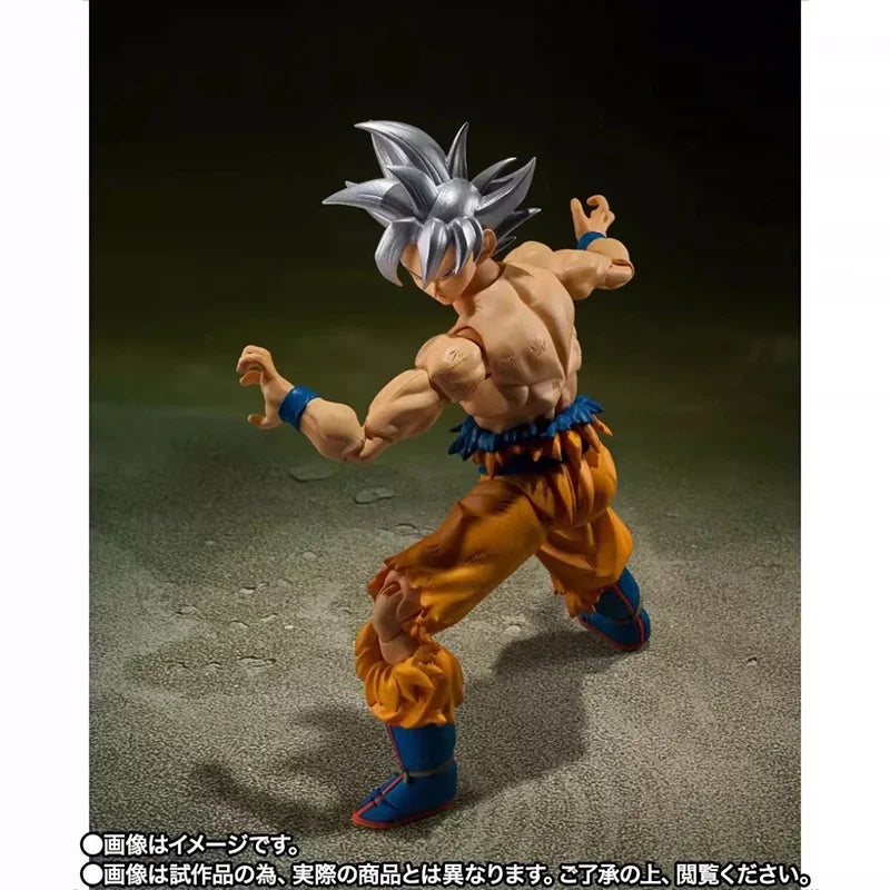 Dragon Ball Super Goku Ultra Istinto Bandai S.H. Figupedia Toyotaro Edition VJ30TH