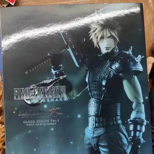 Final Fantasy VII Cloud Action Figure con Accessori