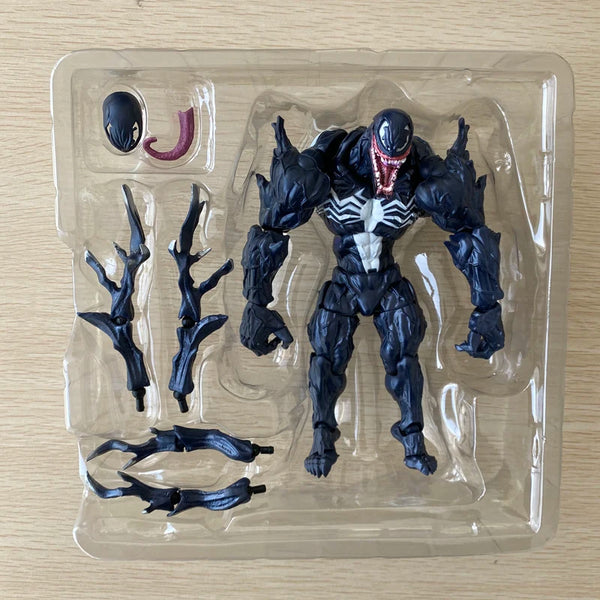 Marvel Amazing Yamagochi Revoltech Venom Con Accessori