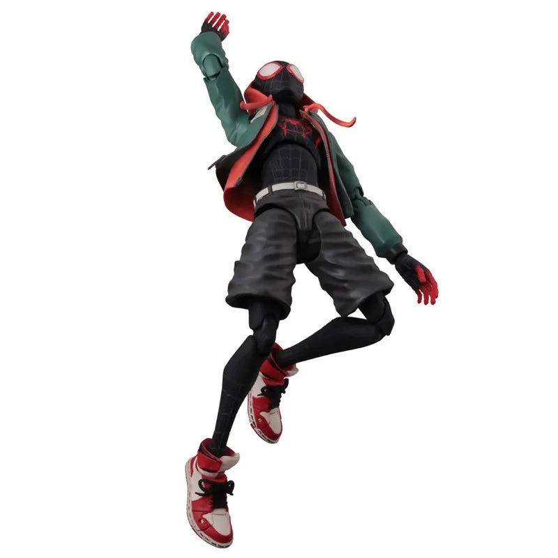 Spiderman Across the Spider-Verse Miles Morales  Con Accessori